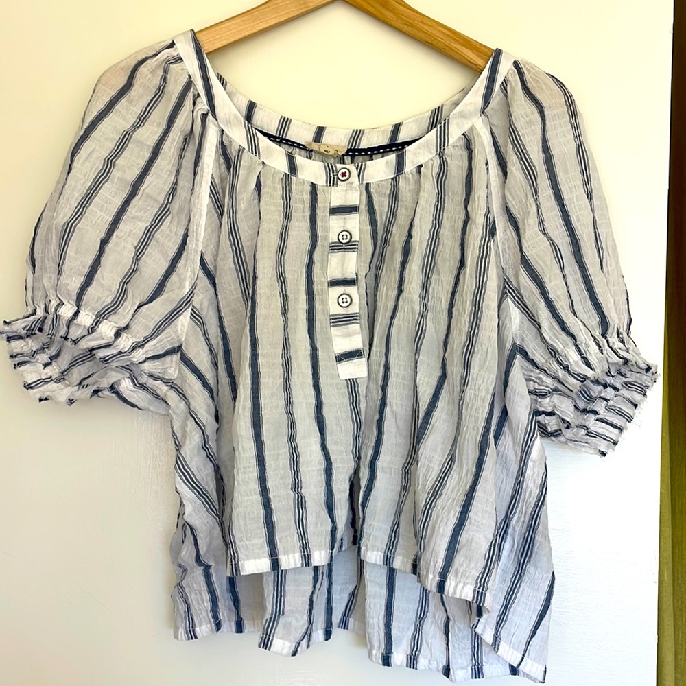 White/blue striped Anthropologie Pilcro blouse in excellent condition size L